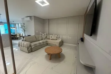 Apartamento &agrave; venda - 202m&sup2; - Meia Praia