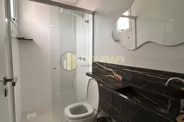 Apartamento para alugar - 132m&sup2; - Meia praia