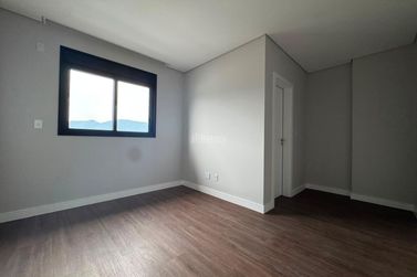 Apartamento &agrave; venda - 93m&sup2; - Centro