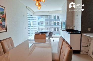 Apartamento para alugar - 134m&sup2; - Meia Praia