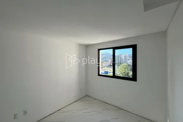 Apartamento &agrave; venda - 110m&sup2; - Centro