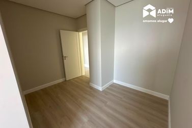 Apartamento para alugar - 170m&sup2; - Centro