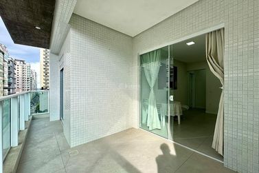 Apartamento &agrave; venda - 118m&sup2; - Meia Praia