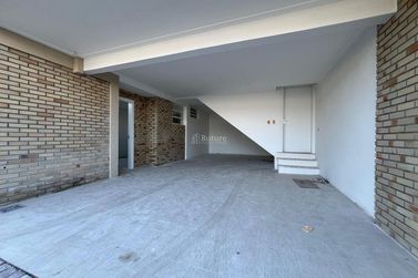 Casa &agrave; venda - 200m&sup2; - Canto da Praia