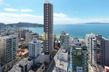 Apartamento &agrave; venda - 225m&sup2; - Centro