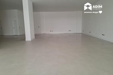 Sala Comercial para alugar - 200m&sup2; - Meia |Praia