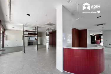 Sala Comercial para alugar - 258m&sup2; - Pioneiros