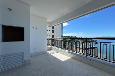 Apartamento &agrave; venda - 142m&sup2; - Centro