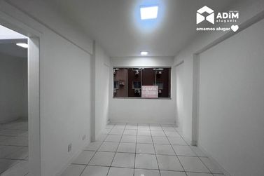 Apartamento para alugar - 53m&sup2; - Centro