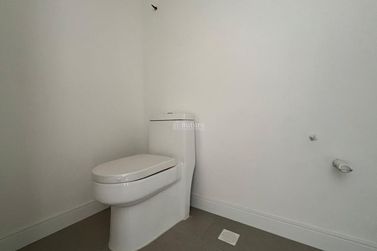 Apartamento &agrave; venda - 137m&sup2; - Meia Praia