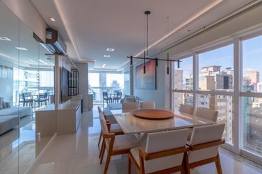 Apartamento para alugar - 148m&sup2; - Meia Praia