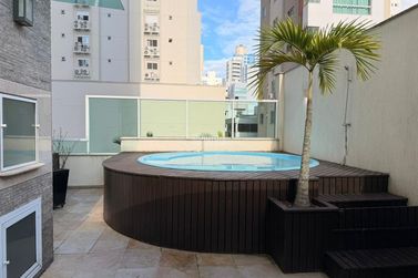 Apartamento &agrave; venda - 177m&sup2; - Centro