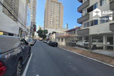 Apartamento para alugar - 103m&sup2; - Centro