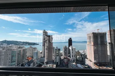 Apartamento &agrave; venda - 133m&sup2; - Centro