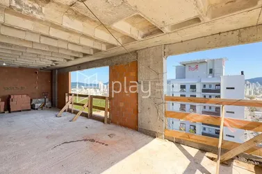 Apartamento &agrave; venda - 144m&sup2; - Pereque