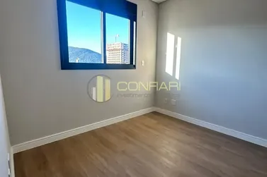 Apartamento &agrave; venda - 92m&sup2; - centro