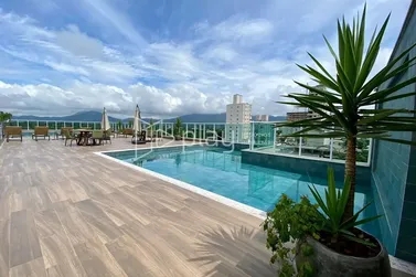 Apartamento &agrave; venda - 80m&sup2; - Meia Praia