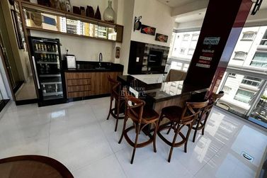 Apartamento &agrave; venda - Meia Praia
