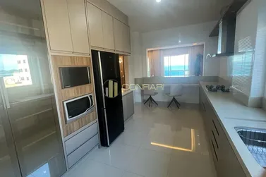 Apartamento &agrave; venda - 268m&sup2; - Meia Praia