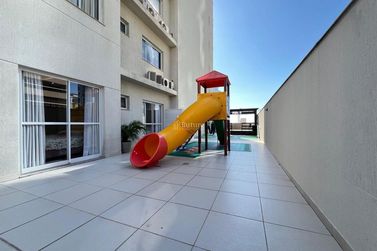 Apartamento &agrave; venda - 166m&sup2; - Meia Praia