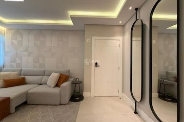 Apartamento &agrave; venda - 162m&sup2; - Meia Praia