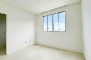 Apartamento &agrave; venda - 164m&sup2; - Meia Praia