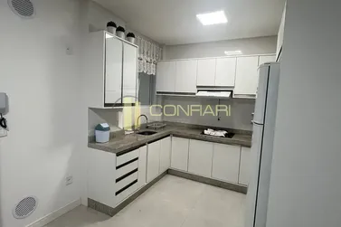 Apartamento para alugar - 130m&sup2; - Meia Praia