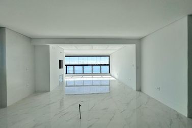 Apartamento &agrave; venda - 208m&sup2; - Centro