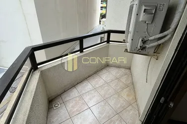 Apartamento para alugar - 115m&sup2; - meia praia