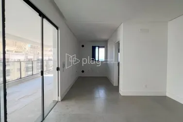 Apartamento &agrave; venda - 207m&sup2; - Meia Praia