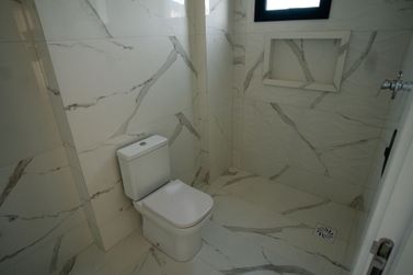 Apartamento &agrave; venda - 130m&sup2; - Meia Praia