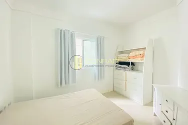 Apartamento &agrave; venda - 128m&sup2; - Meia Praia