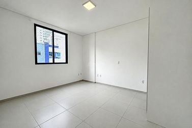 Apartamento &agrave; venda - 208m&sup2; - Meia Praia