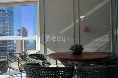 Apartamento &agrave; venda - 159m&sup2; - Meia Praia