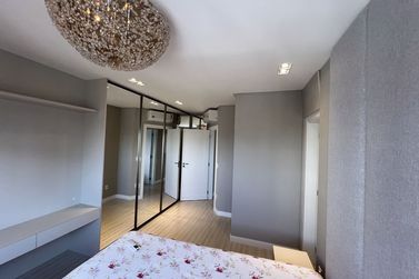 Apartamento &agrave; venda - 145m&sup2; - Meia Praia