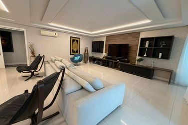 Apartamento &agrave; venda - 420m&sup2; - Meia Praia