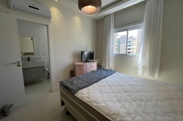 Apartamento &agrave; venda - 228m&sup2; - Meia Praia
