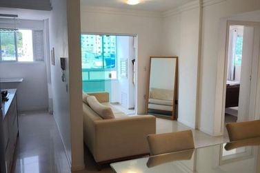 Apartamento para alugar - 65m&sup2; - Municipios