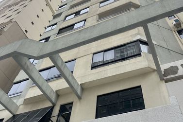 Apartamento &agrave; venda - 115m&sup2; - Meia Praia