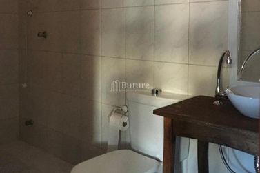 Casa &agrave; venda - 210m&sup2; - 