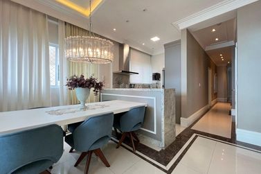 Apartamento &agrave; venda - 168m&sup2; - Meia Praia
