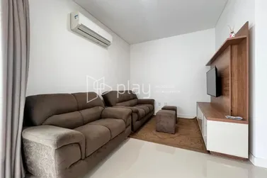 Apartamento &agrave; venda - 110m&sup2; - Meia Praia