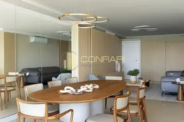Apartamento &agrave; venda - 186m&sup2; - meia praia