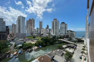 Apartamento &agrave; venda - 105m&sup2; - Centro