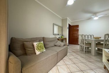 Apartamento &agrave; venda - 115m&sup2; - Meia Praia