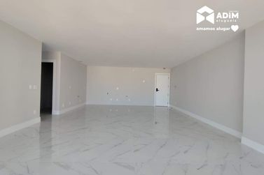 Apartamento para alugar - 125m&sup2; - Centro