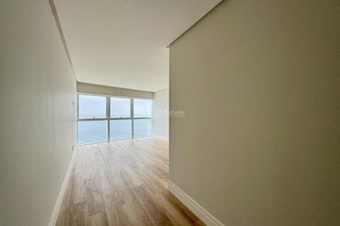 Apartamento &agrave; venda - 217m&sup2; - Barra Sul