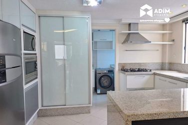 Apartamento para alugar - 172m&sup2; - Meia Praia