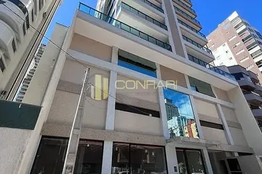 Apartamento &agrave; venda - 131m&sup2; - Meia Praia