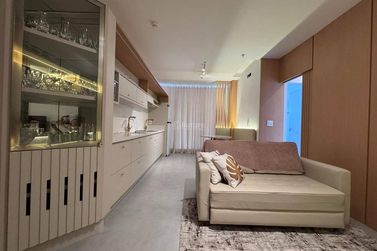 Apartamento &agrave; venda - Meia Praia